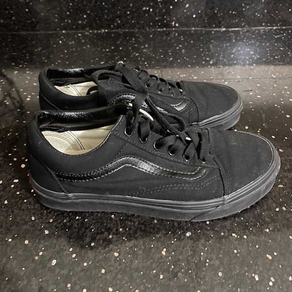 Vans Shoes Old Skool Vans Womens 75 All Black Poshmark